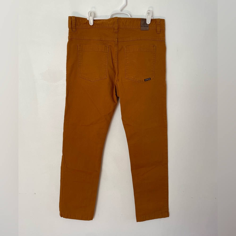 Men’s size 33X30 slim fit Prana pants. Caramel color